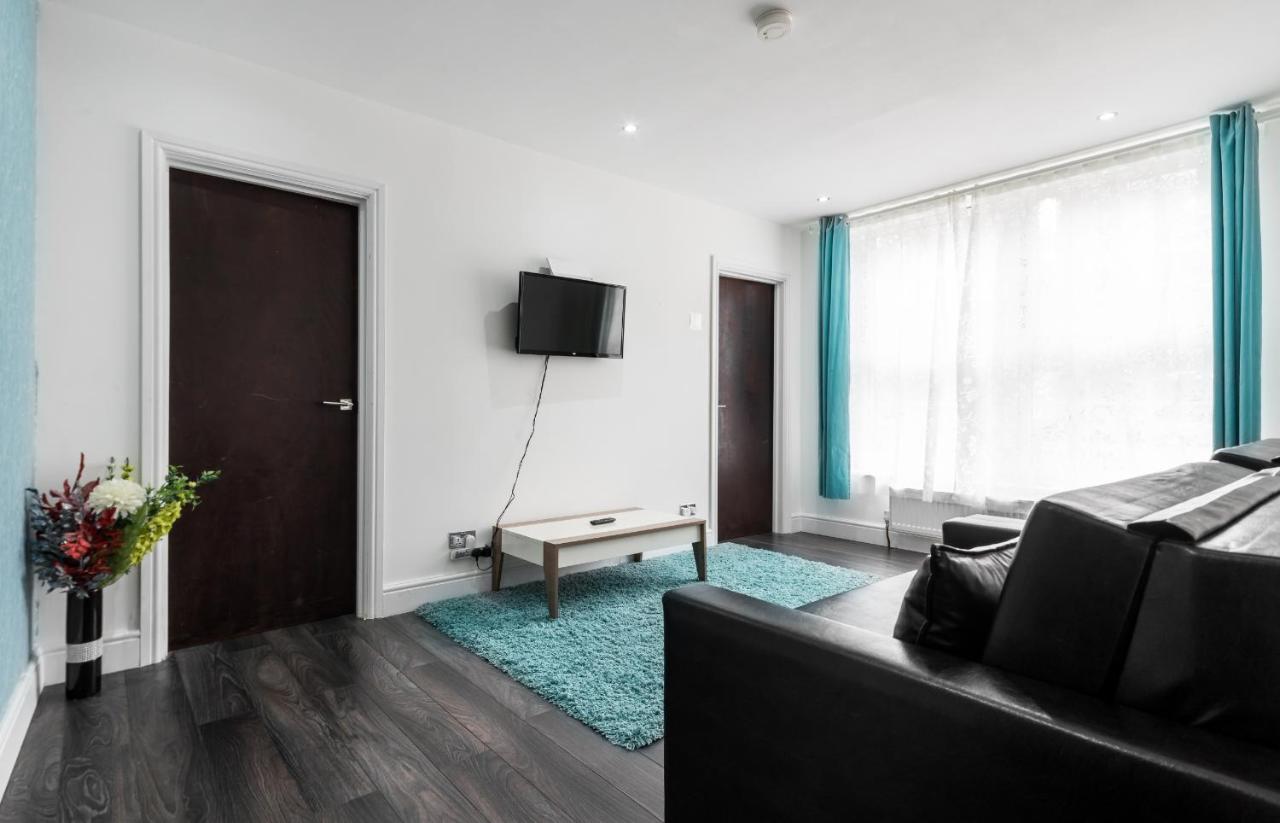 Aldgate Flats Apartment London Exterior photo