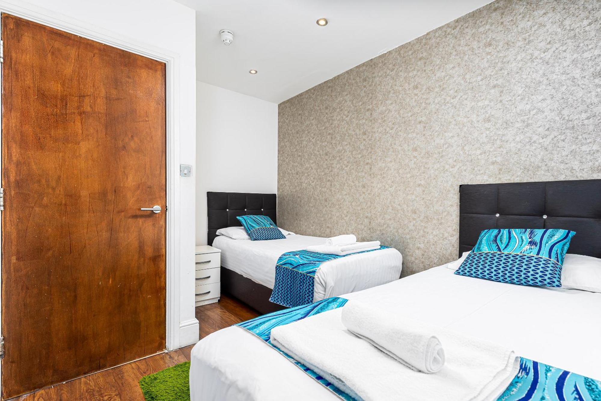 Aldgate Flats Apartment London Exterior photo